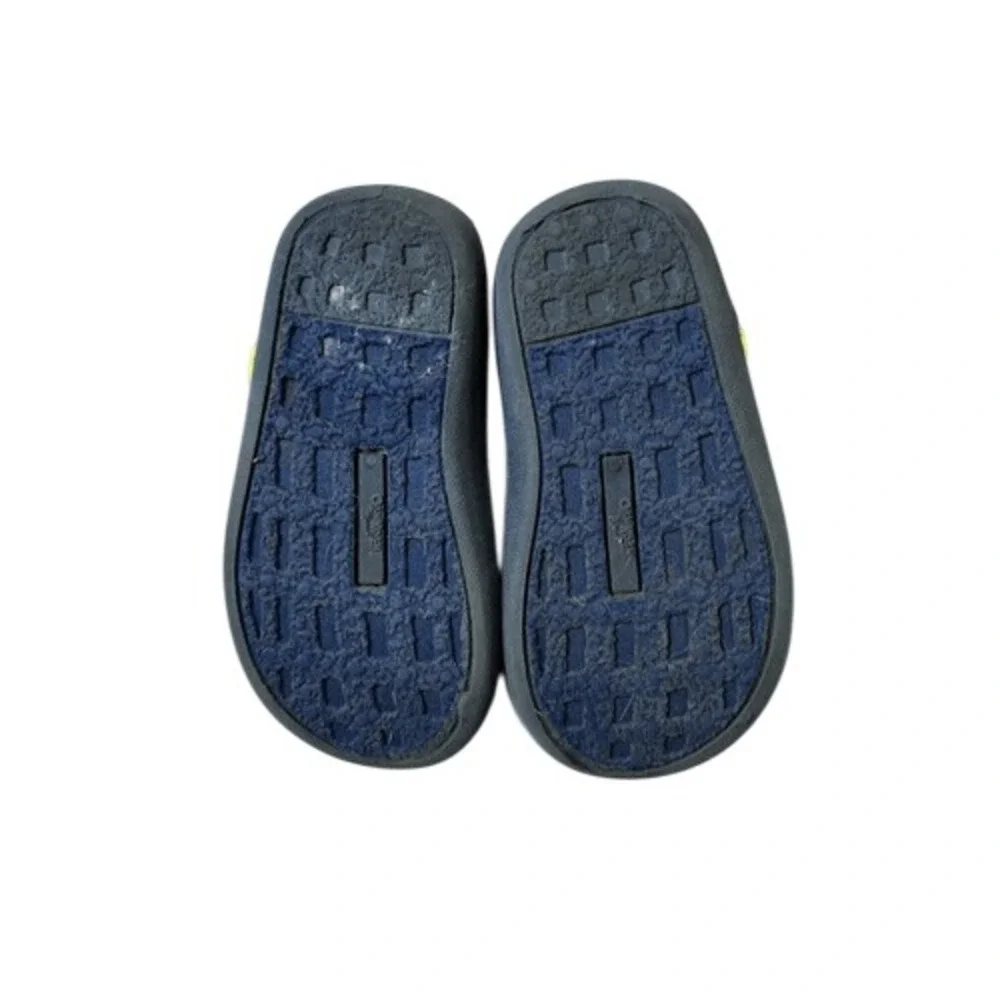 Oshkosh B'Gosh Water Shoes Hammerhead Sharks 5 Blue‎ Yellow Sandals